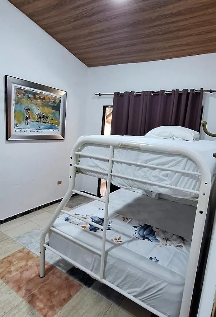 Ecohacienda El Paraiso Verde Bonao ゲストハウス